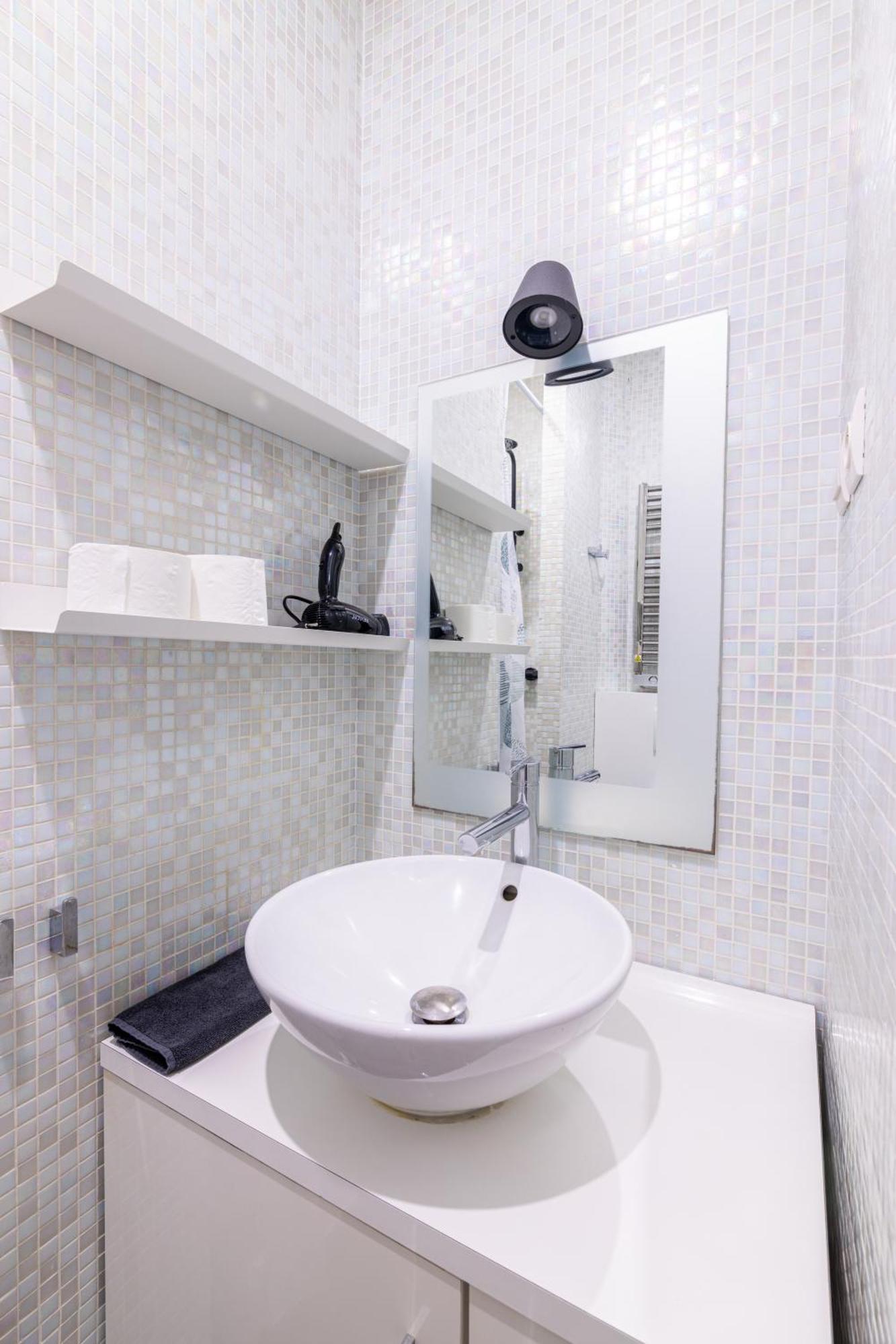 Luxurious 1 Bedroom Republique Vinaigriers Free Netflix Παρίσι Εξωτερικό φωτογραφία